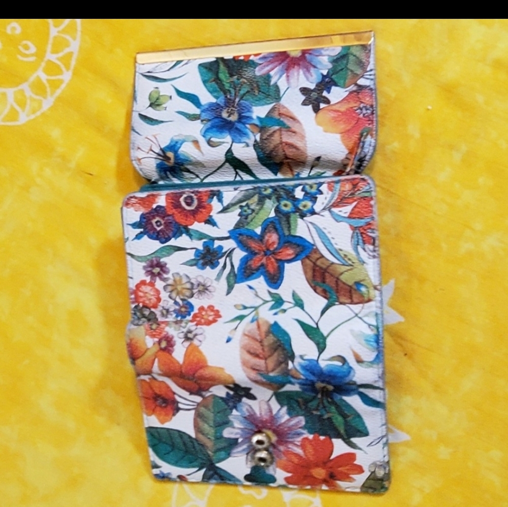 Safe Keeper Wallet - Picture 3 of 8
